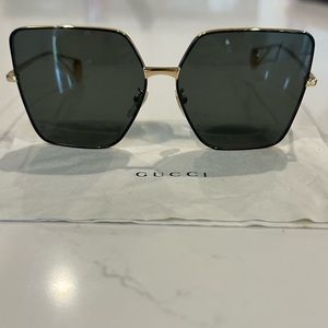 Gucci sunglasses